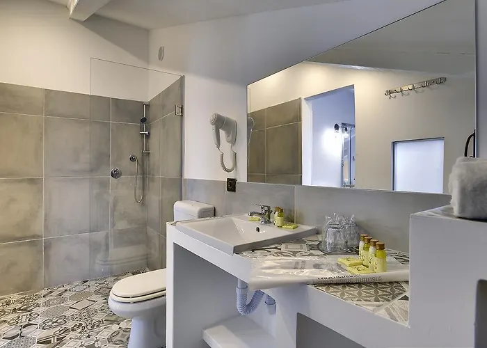 Milli Πανσιόν 3*